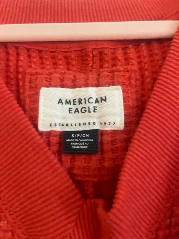 American Eagle Red Sweater - Image 3