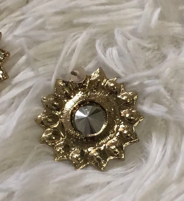 Retro Stud Earrings - Image 3