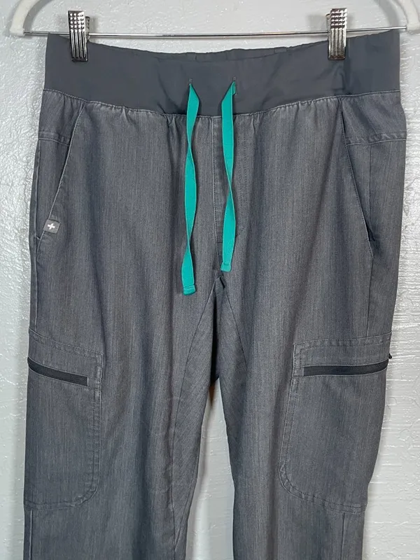 Figs Women S Graphite Gray Kuaro Cargo Scrub Pants Pockets Yoga Waistband - Image 3