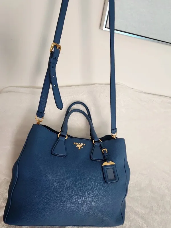 Prada Vitello Diano Tote Bag - Image 5