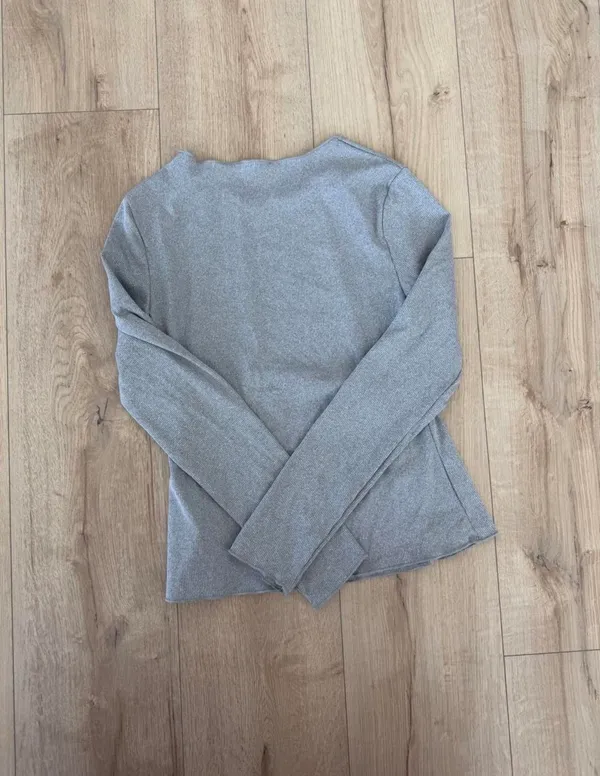 Gray Long Sleeve Fitted Top Size M - Image 2