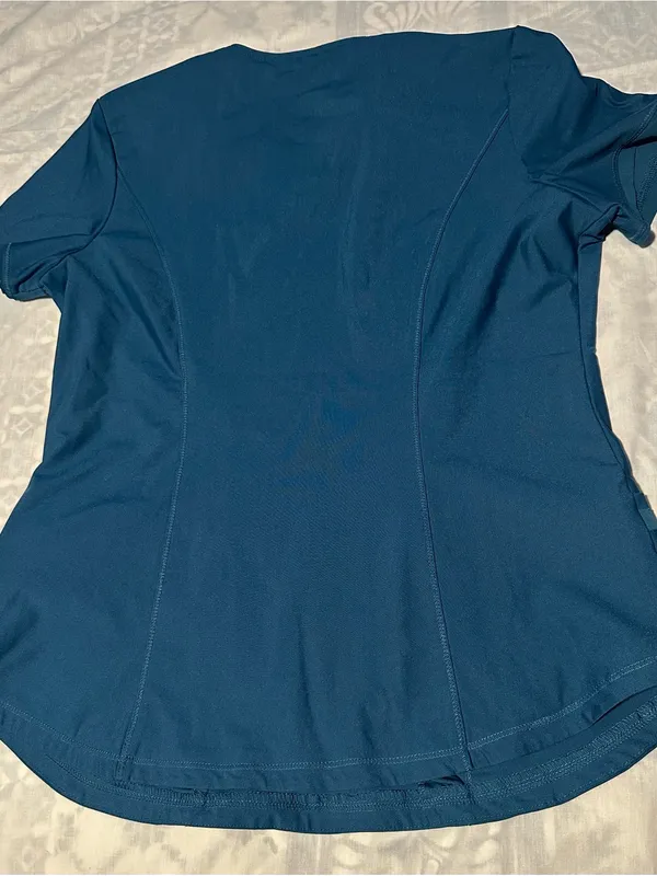 Cherokee women top scrub size medium - Image 4