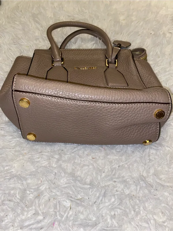 Michael Kors tan Pebbled Leather Satchel Bag purse - Image 4