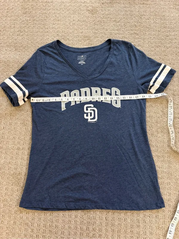 San Diego Padres Women's V-Neck T-Shirt Size Large Blue 5th & Ocean Y2K - Image 6