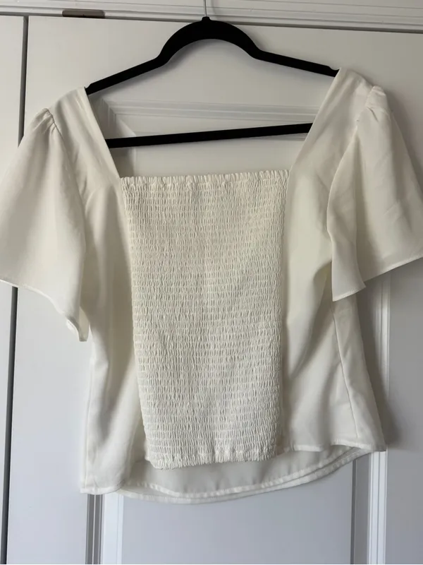 Abercrombie & Fitch Cream Square-Neck Flutter Sleeve Blouse - Image 2