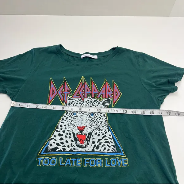 Daydreamer Def Leppard Women’s Size XS Green Short Sleeve T-Shirt‎ Shirt Top - Image 5