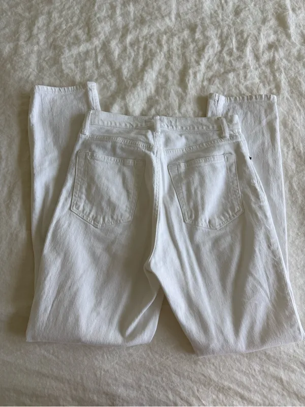 Abercrombie Slim Straight Ultra High Rise - Image 3