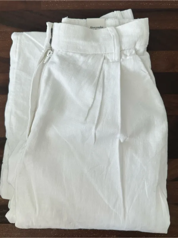 Abercrombie & Fitch Tailored White Pants - Image 5