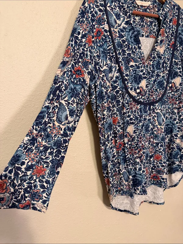 Tory Burch Long Sleeve Blue Silk Floral Butterfly Blouse Size XL - Image 4