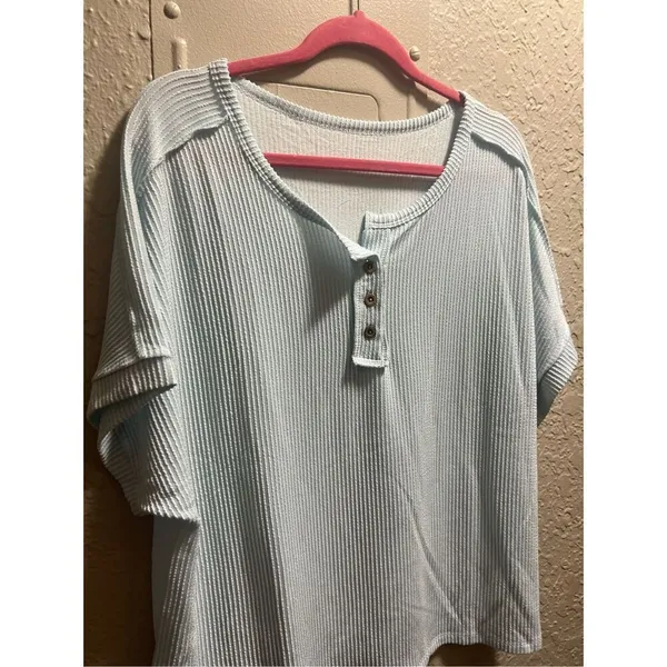 Woman’s Blue Short Sleeve Shirt Woman’s Size 2X - Image 3