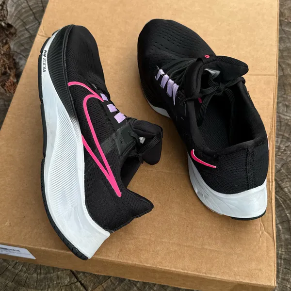 Nike Air Zoom Pegasus 38 women sneakers shoes size 8 - Image 5