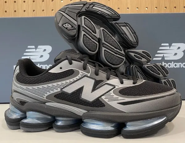 Women’s Size 11/Men’s Size 9.5 New Balance Abzorb 2000 Black Gray - Image 3