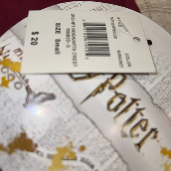 Hogwarts shirt - Image 3