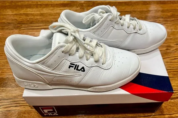 Fila Original Fitness tennis shoe women's size 7.5 - Image 3
