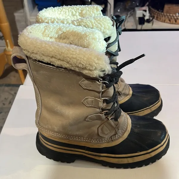Sorel winter boots wool lining women’s size 6 - Image 4