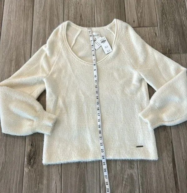 Abercrombie Sweater - Image 4