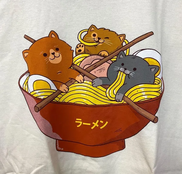 Ramen cat beige Tshirt size medium - Image 2