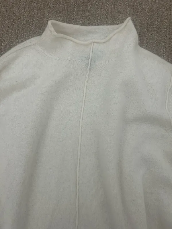 Wool sweater - Image 2