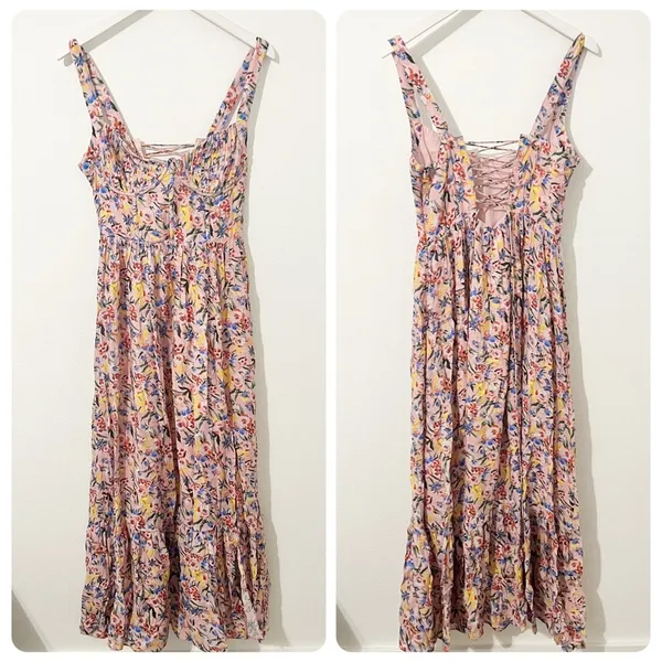 NEW ASTR Kelby Coset Midi Dress Pink Floral Revolve Size Medium M - Image 3