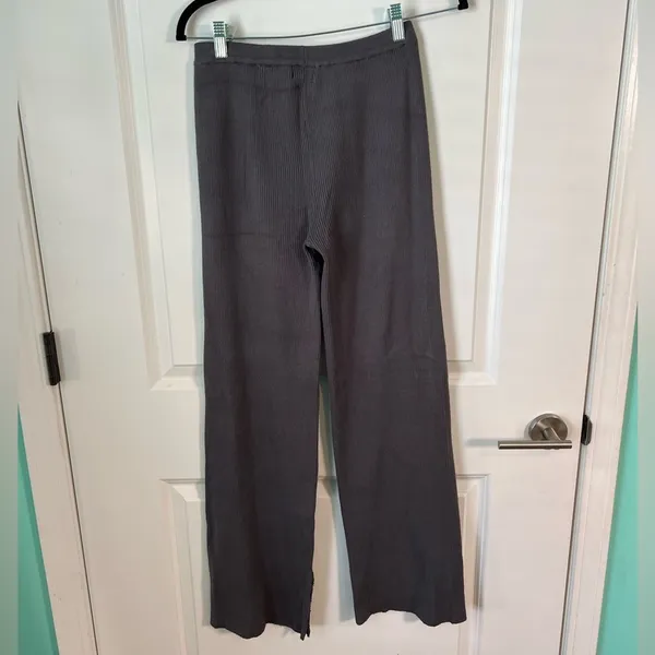 Meshki Ribbed Grey High Waisted Wide Leg Pant - Image 5