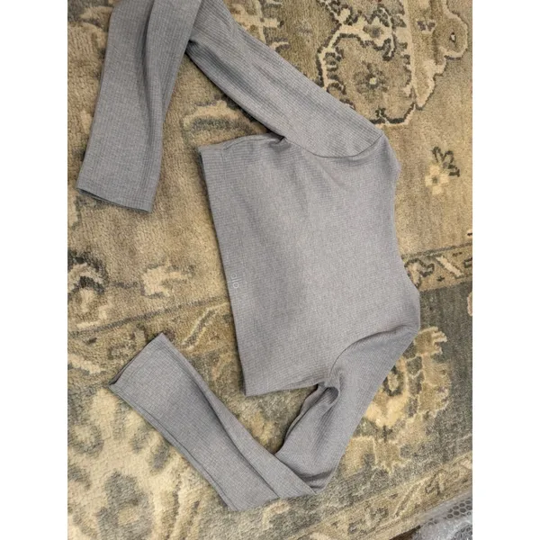 Alo Ribbed Long Sleeve Crop Top Grey Sz S NEW - Image 13