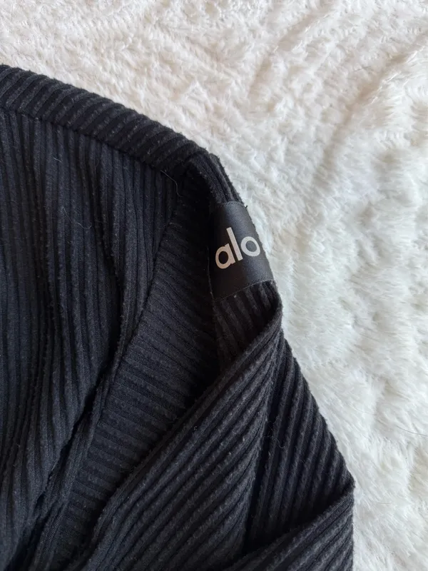 Alo Muse Yoga Hoodie Ribbed - Image 3