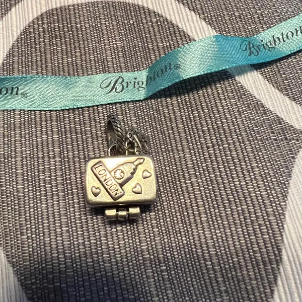 Brighton Bon voyage Suitcase Locket Charm Opens - Italy, Paris, London - Image 4