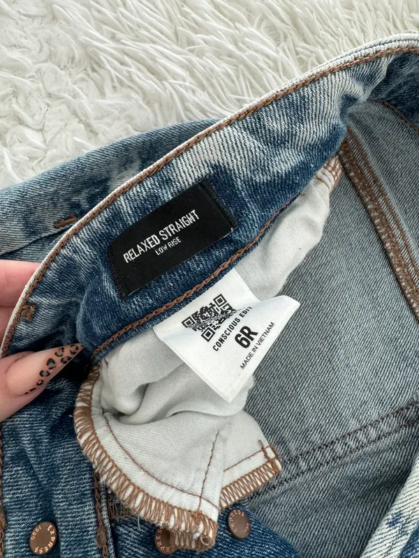 Relaxed Fit Jeans - Image 3