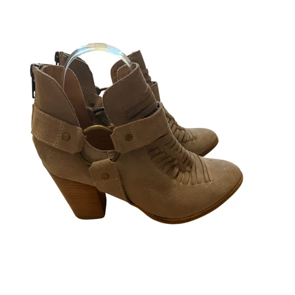 Women’s Seychelles Taupe Harness Bootie Suede boots 7.5 Anthropologie - Image 2