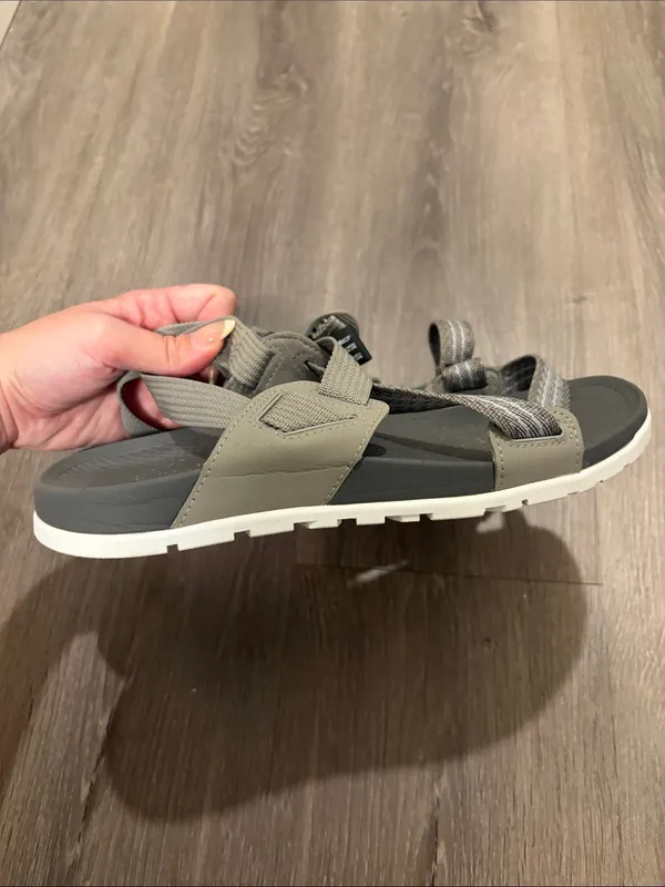 Chacos Hiking Athletic Sandals Size 8 - Image 2