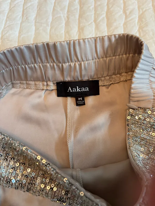 These Three Boutique Set - Image 9
