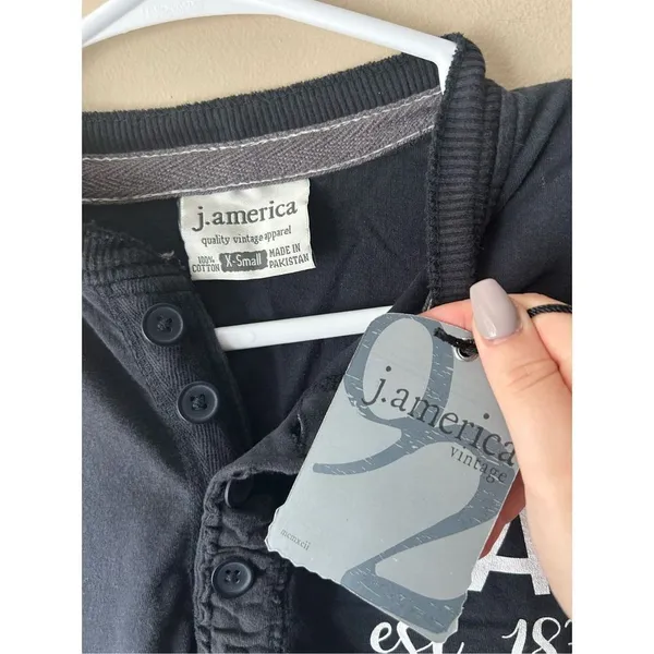 NWT theta top Black Size XS - Image 2