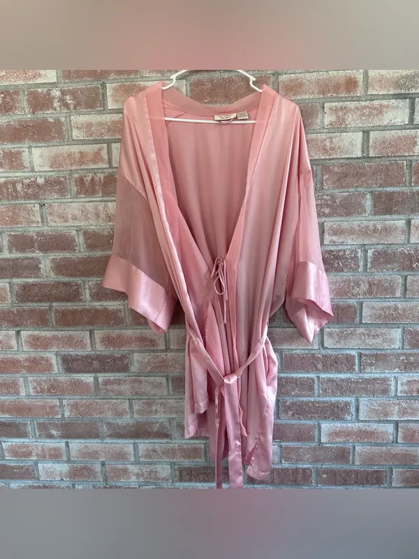 Victoria’s Secret Gold Label Satin Robe One Size Pink Vintage Coquette Feminine - Image 2