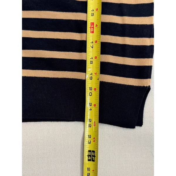 Pact Women's Classic Fine Knit Shell Sweater size medium - Image 4