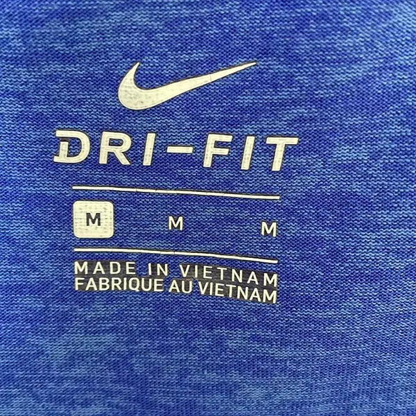 Nike Dri Fit Tee Medium - Image 4