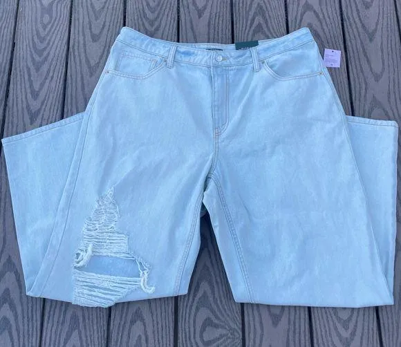 NWT Wild fable High-Rise 90s Relaxed Straight Jeans Size 16/30” inseam ripped - Image 2
