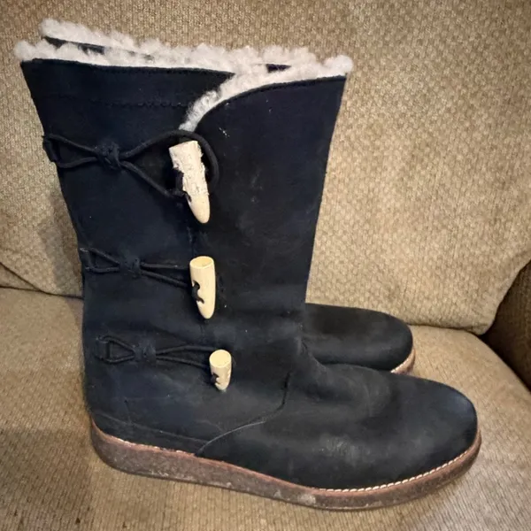 UGG Kaya Leather & Sheepskin Toggle Boots as is - Image 5