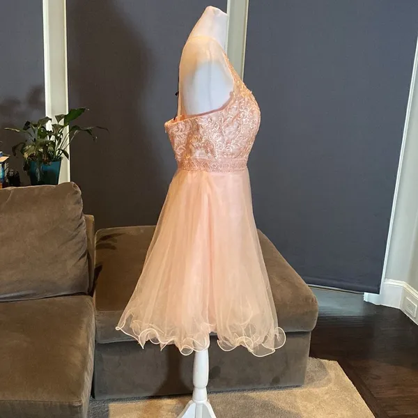 Women’s Short Prom Party Homecoming Dress Zip Up Back Size M NWT - Image 3