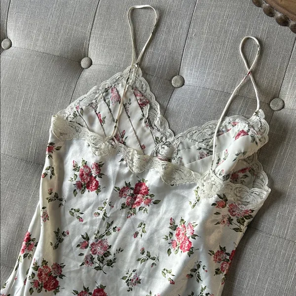 Non Signe Vintage Floral Satin Slip Dress with Lace Pleated Trim Size Medium - Image 9
