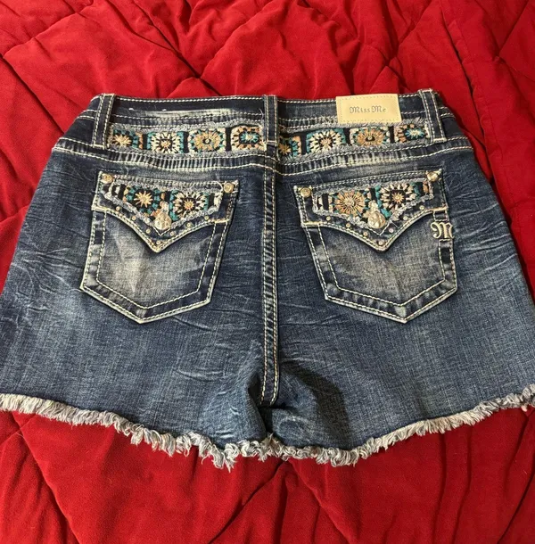 Miss Me Shorts  - Image 2