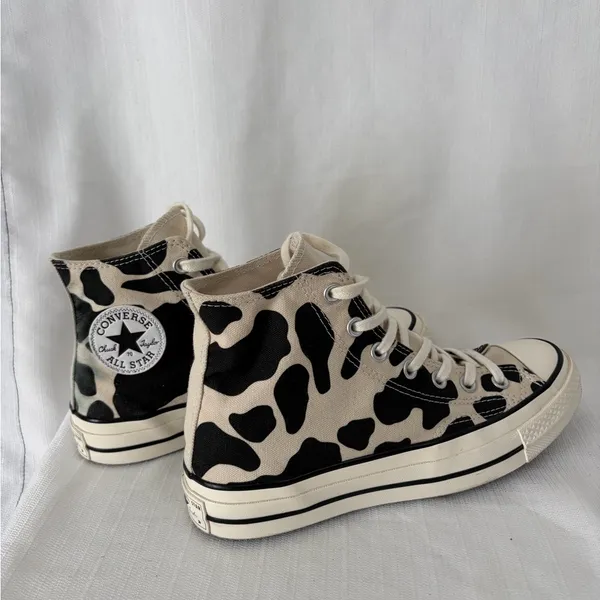 Converse Chuck Taylor Cow Print High Top Unisex Men’s 6/ women’s 8(B141)✨ - Image 4