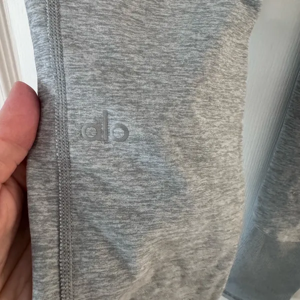 ALO Yoga AloSoft Heathered Gray Leggings - Image 3