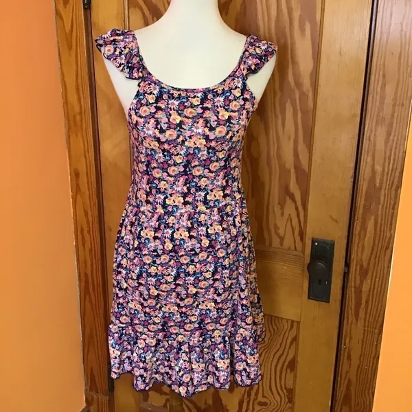 Bright Floral Feminine Ruffled Sun Dress - Image 8