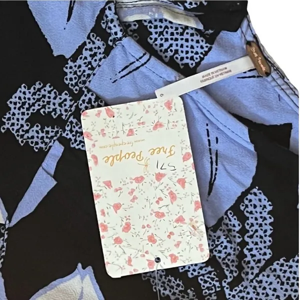 NWT Free People ‘Into The Groove Floral Cropped Blouse’ - Image 4