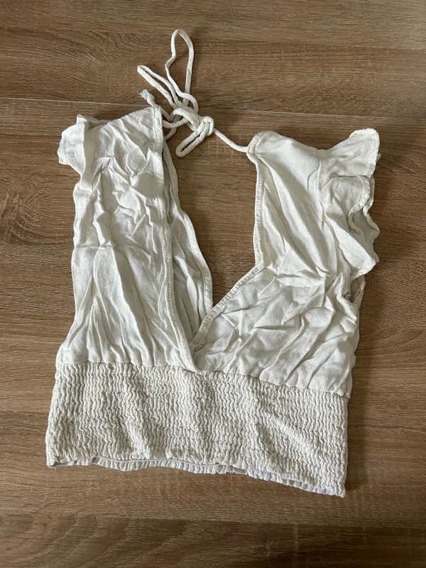 French Connection Cream Ruffle Halter Crop Top Size M - Image 4