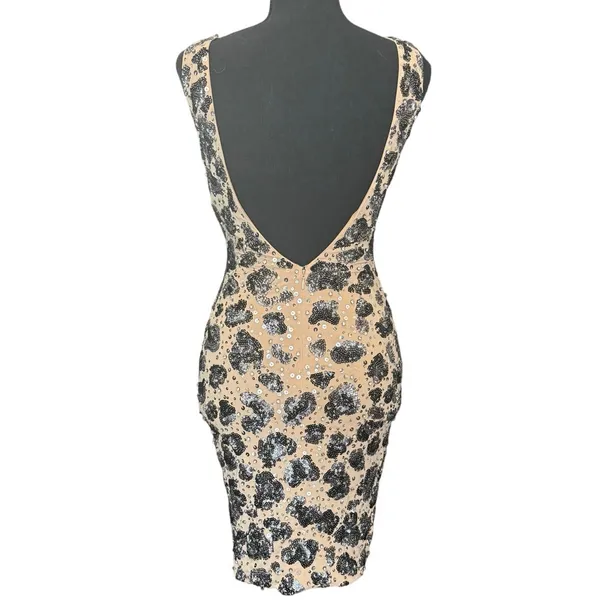 NWT Designer Jovani Sz.00 Mini Dress Sequin Leopard Print Nude Illusion Low Back - Image 2