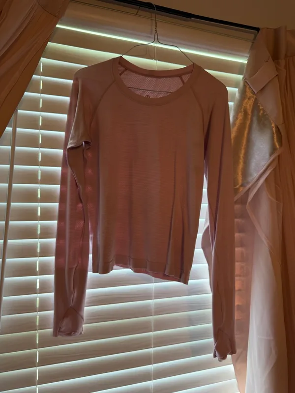 Lululemon Swiftly Tech Long Sleeve - Image 2