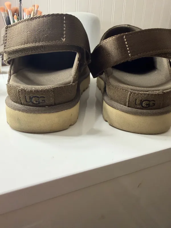UGG golden star clogs - Image 2