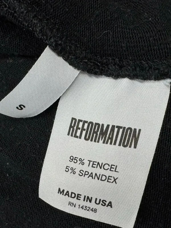 Reformation Black Stretch Baby Tee Shirt Women’s Small - Image 3