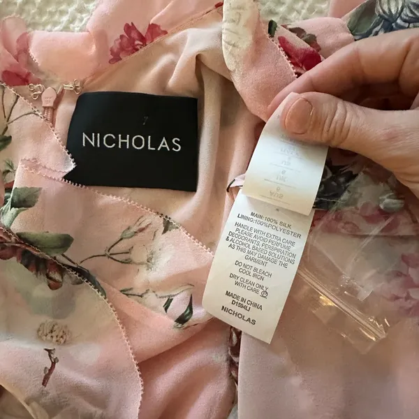 NICHOLAS Pink Floral Long Sleeve Ruffle Cold Shoulder 100% Silk Dress Size 2 XS - Image 6